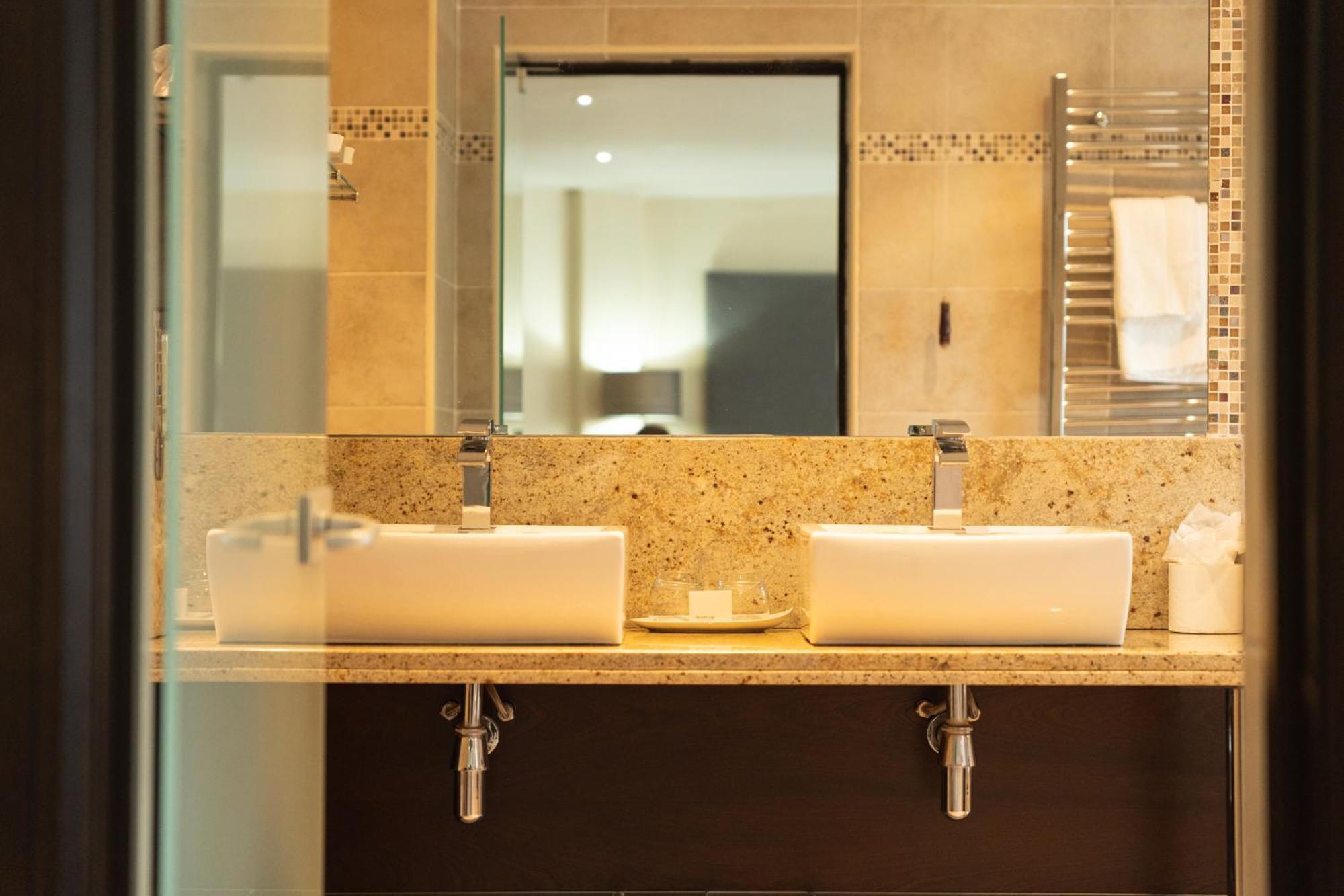 Waterfoot Hotel Londonderry Eksteriør billede
